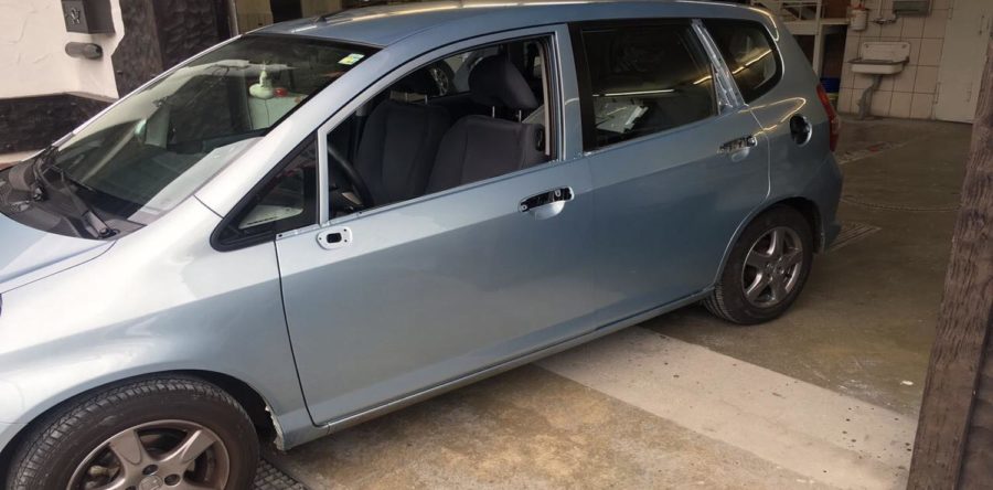 Honda Jazz Seitenwand lackiert