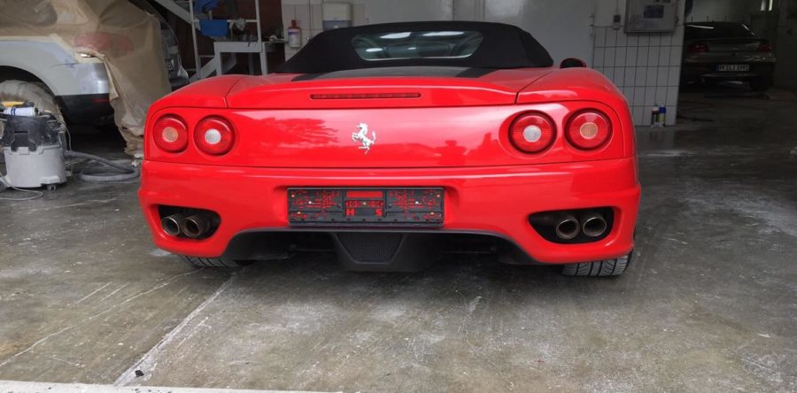 Ferrari Lackierung Rot Uni