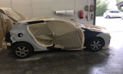 Renault vor der Lackierung