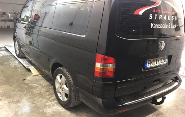 VW T5 Firmenfahrzeug fertig lackiert